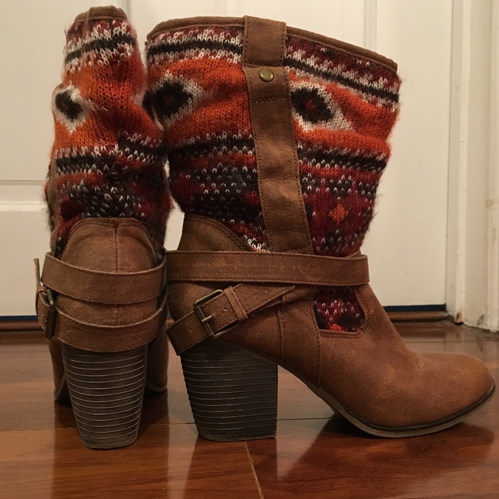 Boots - Picture 2 of 6